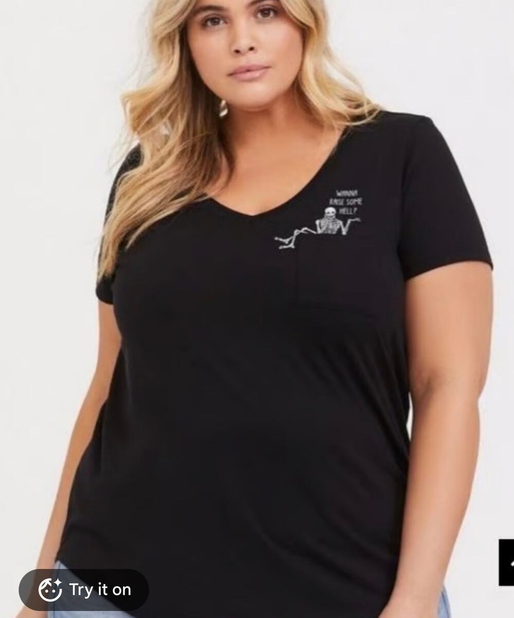 Torrid Women’s Super Soft Short Sleeve V Neck Tee Black Halloween Emo Size 3X